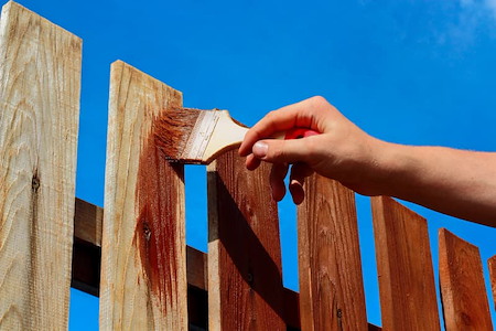 Deck & Fence Stain: Transparent vs. Semi-Solid for NE Ohio Weather